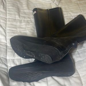TALL PLATFORM 1 1/1 PLATFORM HUNTER RAIN BOOTS SIZE 8,